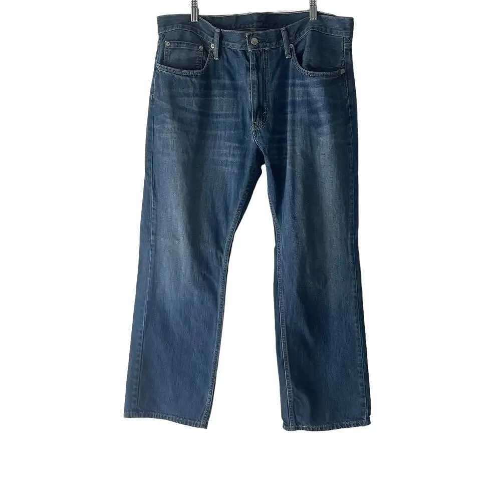 Levi's 559 Men's Size W36‎ L30 Medium Wash Blue Straight Leg Jeans